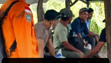 Indonesia halts search for three missing hikers as Mount Dukono erupts