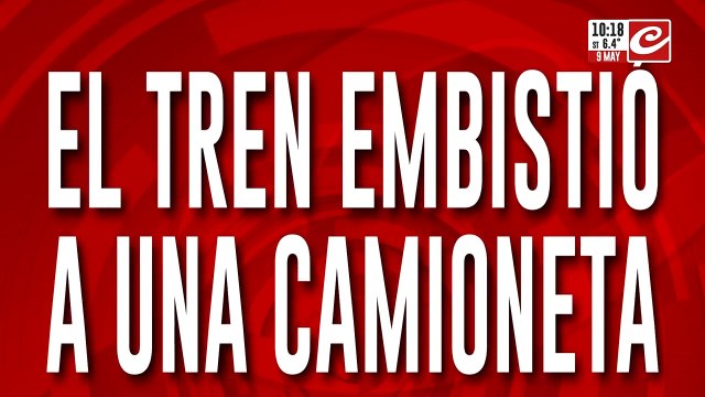 Tren embistió a camioneta: hay caos y pánico entre los pasajeros