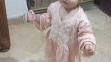 Sahabiya ki pehli walk aur funny end! 😂 Dekhna mat bhoolna #shorts #funnybaby #viral #foryoupage #fypviralシ