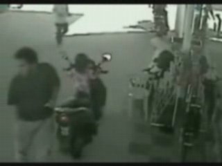 LE SCOOTER DE REGIS