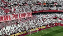 'Ni retirada ni rendición', así sonó el himno en un Sánchez-Pizjuán engalanado de blanco