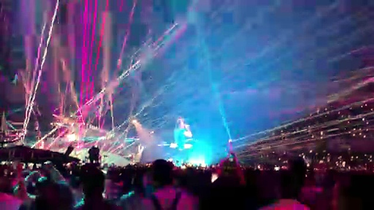 111,989 People Sang Something Just Like This with Coldplay 😭💙 #Shorts