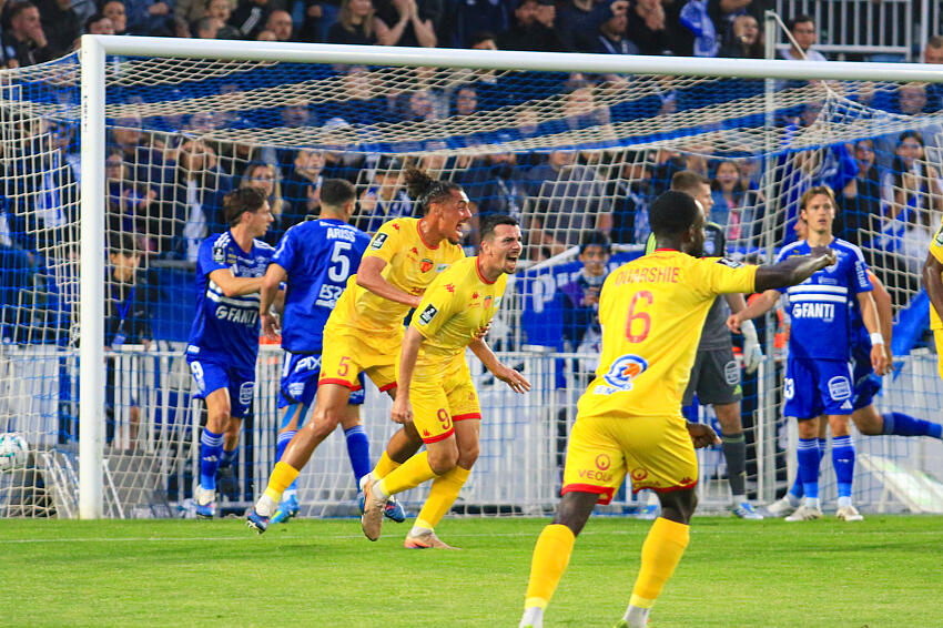 Ligue 2 : Le Mans monte en Ligue 1 et condamne Bastia !