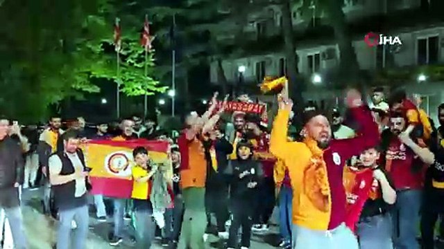 Gürcistan’ın Marneuli kentinde Galatasaray’ın şampiyonluğu coşkuyla kutlandı | Ajansspor | IHA