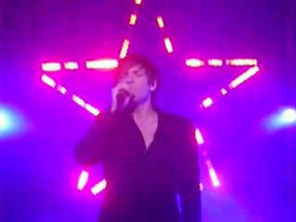 CHOUCHOU CHANTE DOUBLE JEU