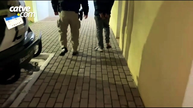 Mulher é agredida a socos e haitiano acaba detido pela PM no Bairro Coqueiral