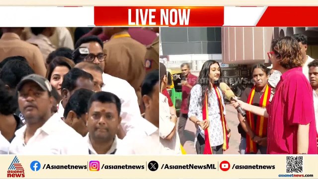 'സത്യപ്രതിജ്ഞ ചടങ്ങ് തിയേറ്ററിൽ തന്നെയിരുന്ന് കാണും'; പാലക്കാട് വിജയ് ആരാധകർ ആവേശത്തിൽ