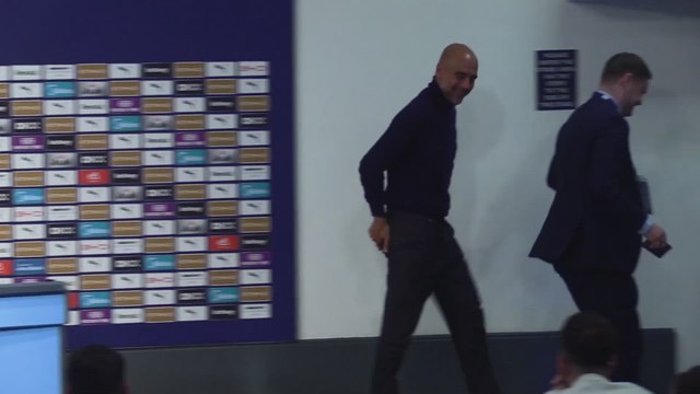 El abrupto final de rueda de prensa de Guardiola que dejó a los periodistas despelotados de risa