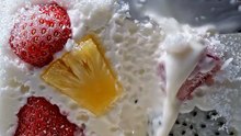 Frozen Coconut Cream Block Slicing – Dense Texture & Smooth Cuts