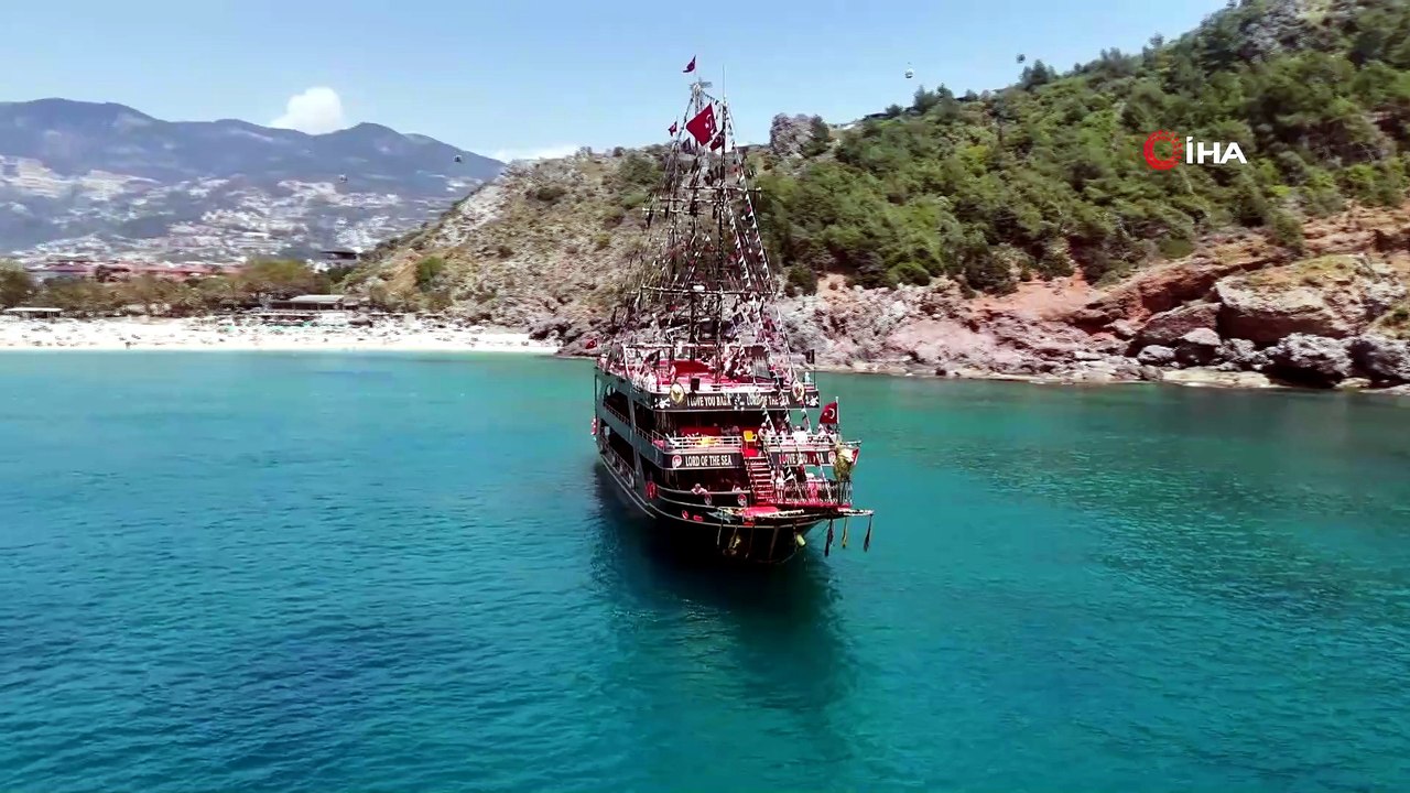 Alanya'da erken yaz hareketliliği: Kleopatra Pl...