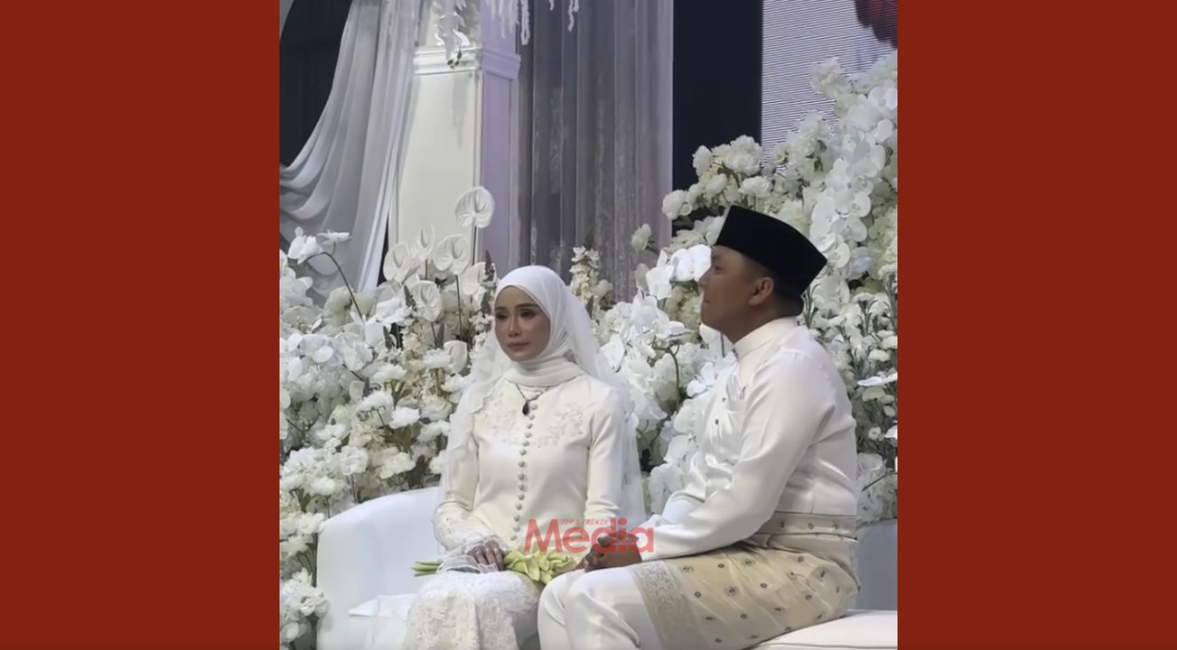 Radin sebak lihat potret arwah ibu bapa di skrin lebar