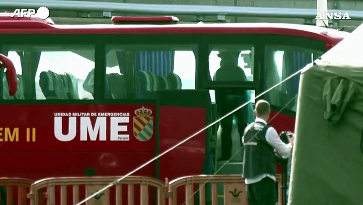 Hantavirus, evacuati i primi passeggeri dalla nave MV Hondius