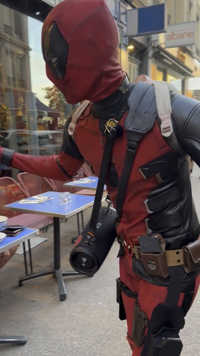 Bonnes vibes, des sourires, du bonheur !! Suiviez Baddydeadpool !!