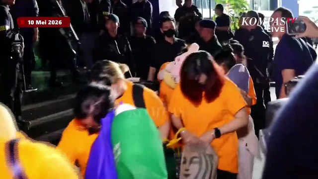 Detik-Detik 320 WNA Sindikat Judol Internasional di Hayam Wuruk Digiring ke Imigrasi