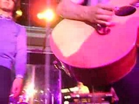 09.06.08 Concert des Jonas Brothers à la Tour Eiffel