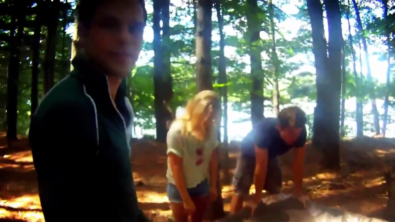 Beneath (2013)