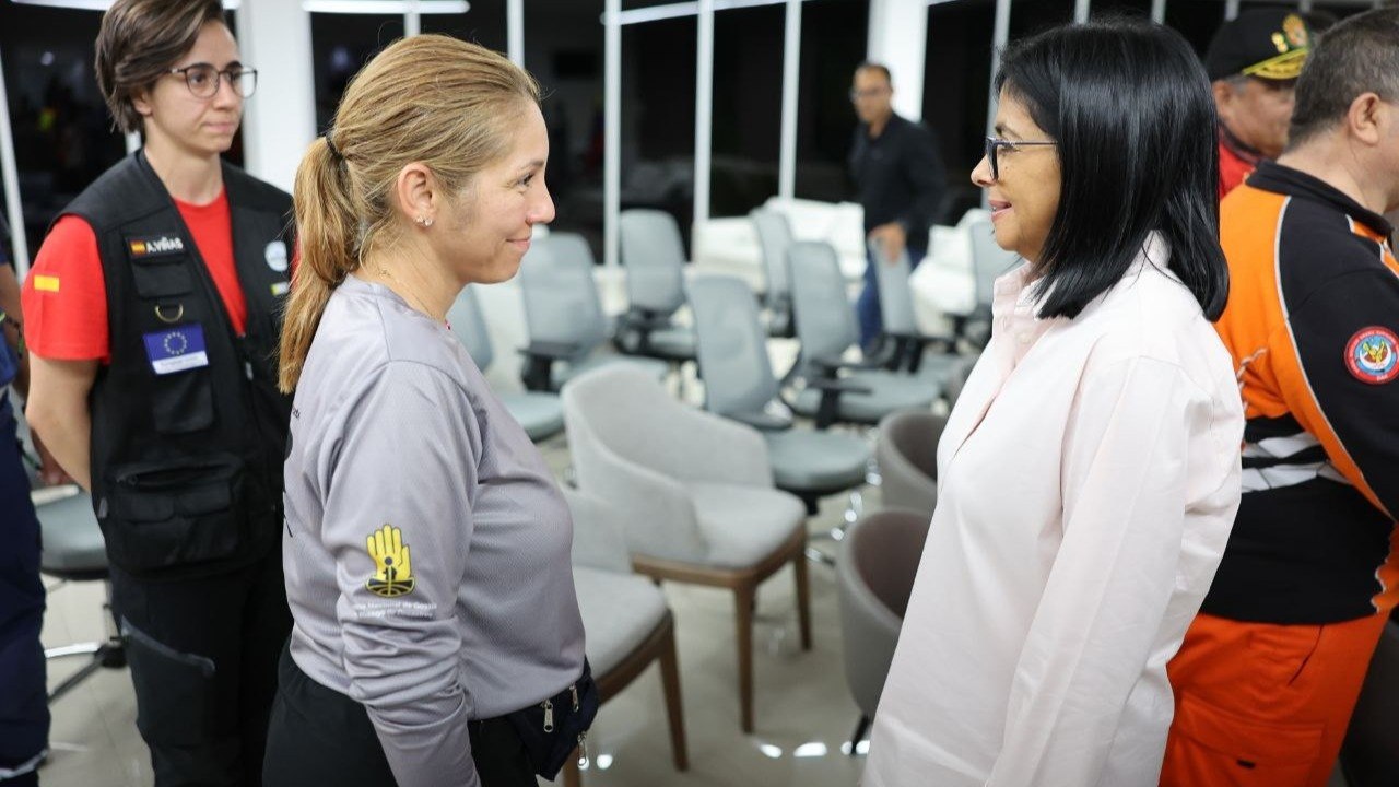 Delcy Rodríguez, expresó el agradecimiento a los cuerpos de salvamento internacionales