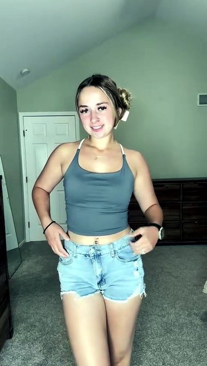 Stylish denim shorts 2026