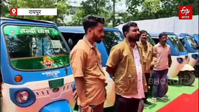 15047 ई रिक्शा और ऑटो में लगाए गए QR कोड, दर्ज हुआ गोल्डन बुक ऑफ़ वर्ल्ड रिकॉर्ड, सुरक्षित सफर सुहाना सफर