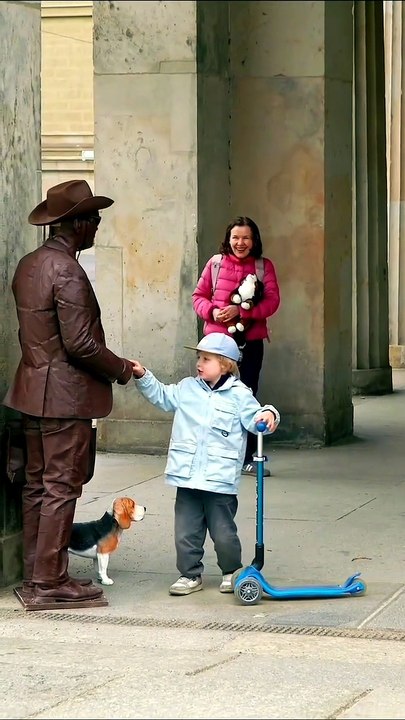 Never Trust a Living Statue! 🥶