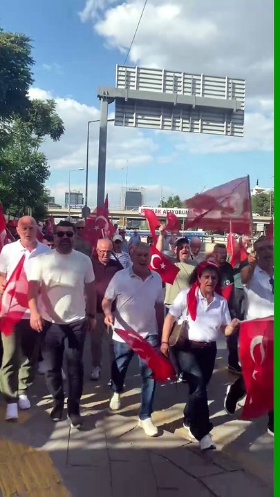 İYİ Parti Teşkilatı 'Bayrak Açıyorum' mitingi için Ankara'ya gitti