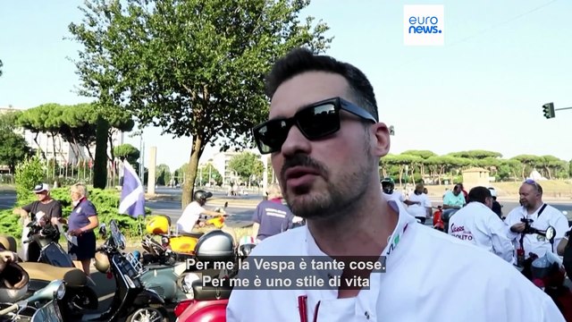 A Roma si celebrano gli 80 anni della Vespa