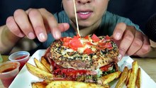 ASMR COMIENDO PIZZA BURGER GIGANTE Y PAPAS FRITAS