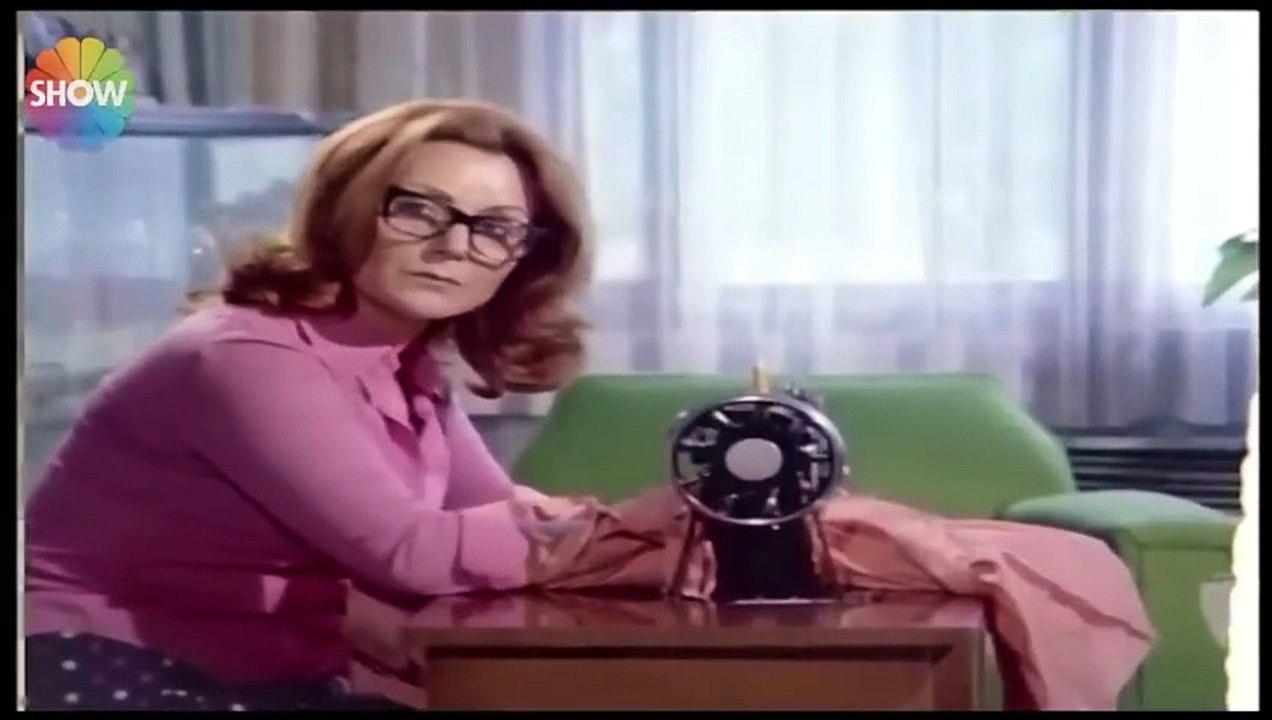 1977 Liseli Kızlar NECLA NAZIR İTİR ESEN Türk Filmi İzle [Full Movie]