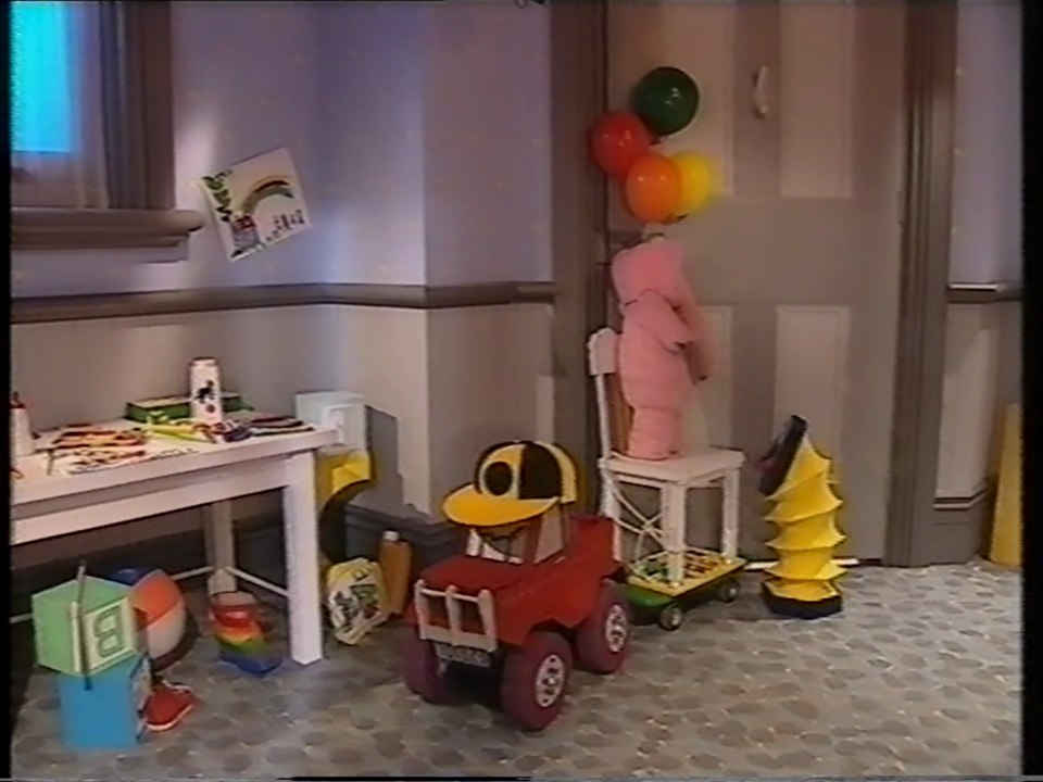 Johnson and Friends - The Birthday Balloon