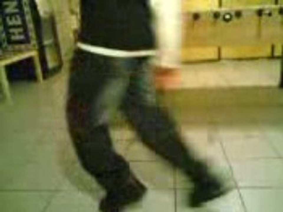 Adriano 2005 C Walkin'