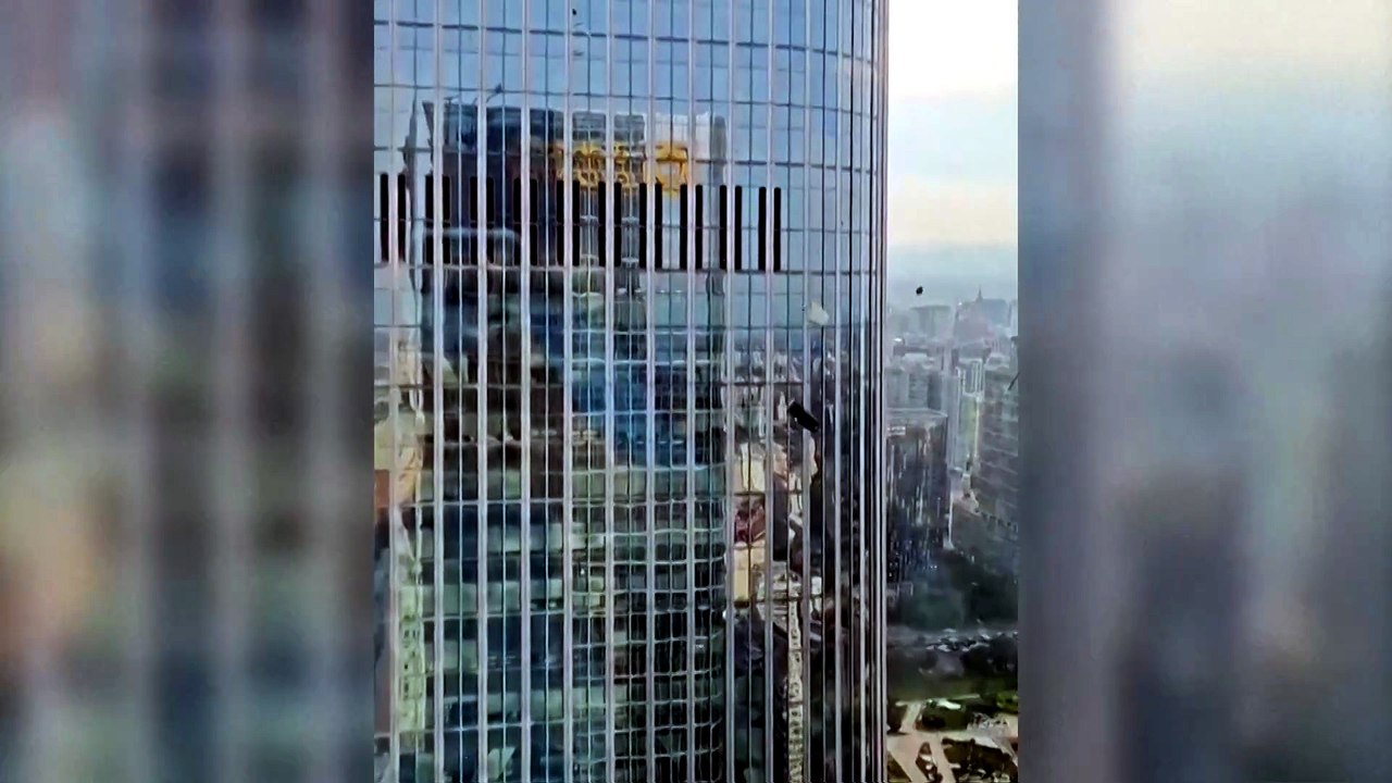 Small aircraft crashes into Beijing skyscraper, eyewitnesses say