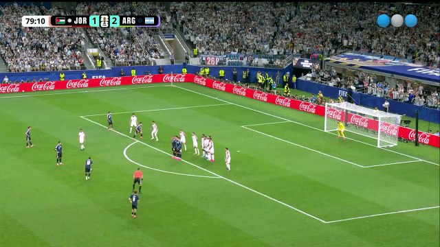 El gol de Messi de tiro libre: Argentina 3- Jordania 1