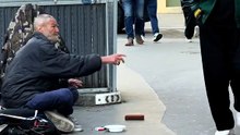 This homeless man’s reaction made me cry 🥹💔
