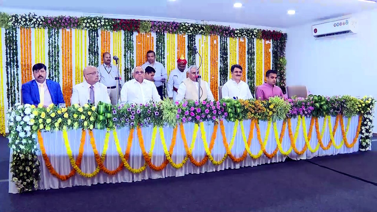 GANDHINAGAR SHRI BIREN VAISHNAV TAKES OATH AS GUJARAT LOKAYUKT  IN PRESENCE OF GOVERNOR & CM