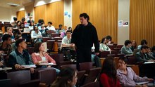 Off Campus (2026) S1 E2 no sub