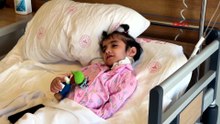 Tıp dünyasını şaşırtan ameliyat! 8 yaşındaki Fatma’nın boynundan 3 kiloluk dev kitle çıkarıldı
