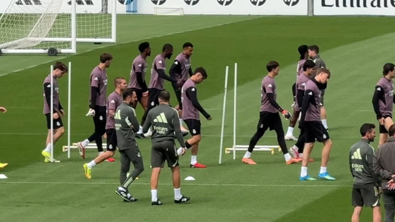 Así fue el entrenamiento completo de Mbappé: risitas y buen humor...