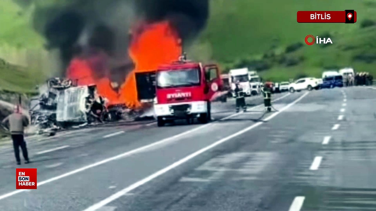 Bitlis'te tırlar kafa kafaya çarpışarak alev topuna döndü