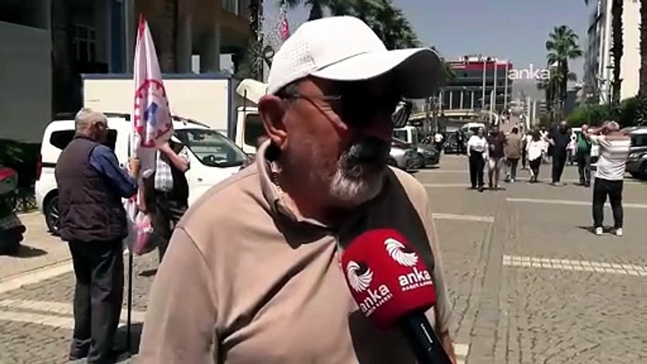 İzmirli emekli bayram rotasını anlattı: Anca eve giderim, çarşıya bile gidemem!