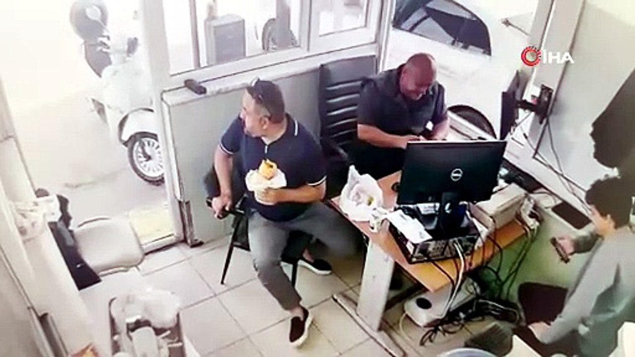İnternetten Öğrendiği Manevrayla Hayat Kurtardı!