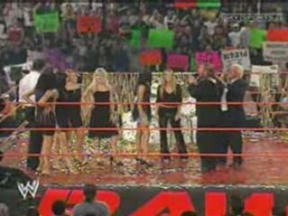 WWE RAW 2004 Triple H Celebrates With Evolution & Randy Orto