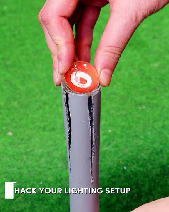 Hack to place the light bulbs easily💡