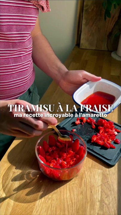 Mon Incroyable Tiramisu à la Fraise 🍓 | Recette Dessert Facile, Fruité et Léger avec Amaretto