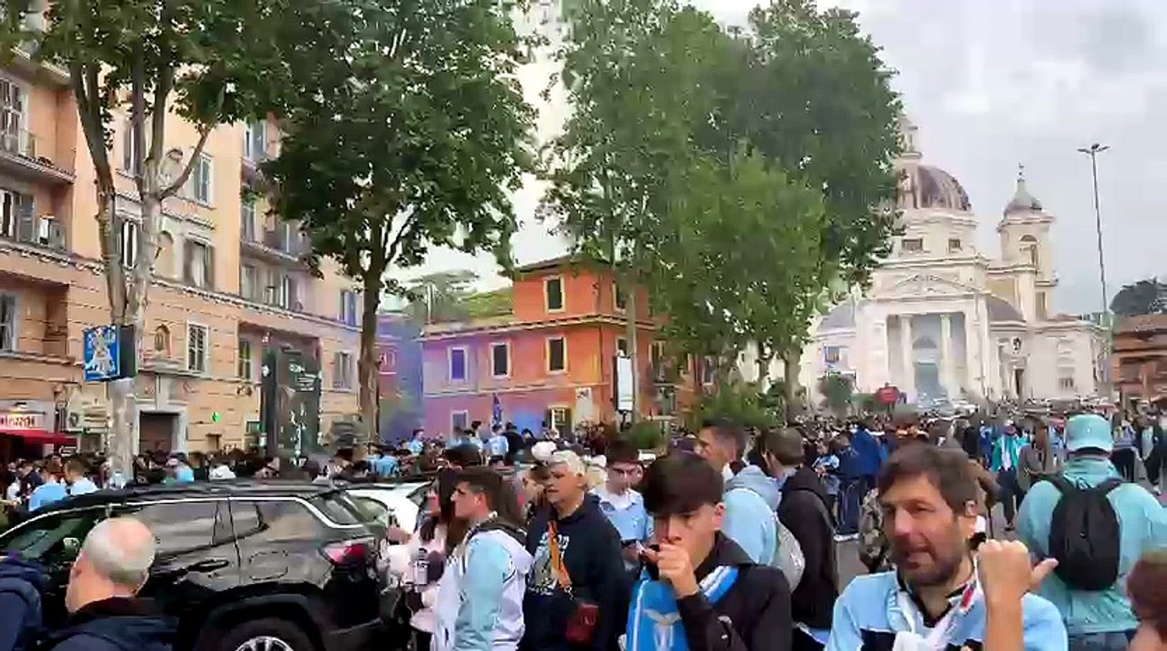Coppa Italia, Lazio - Inter: tifosi a Ponte Milvio