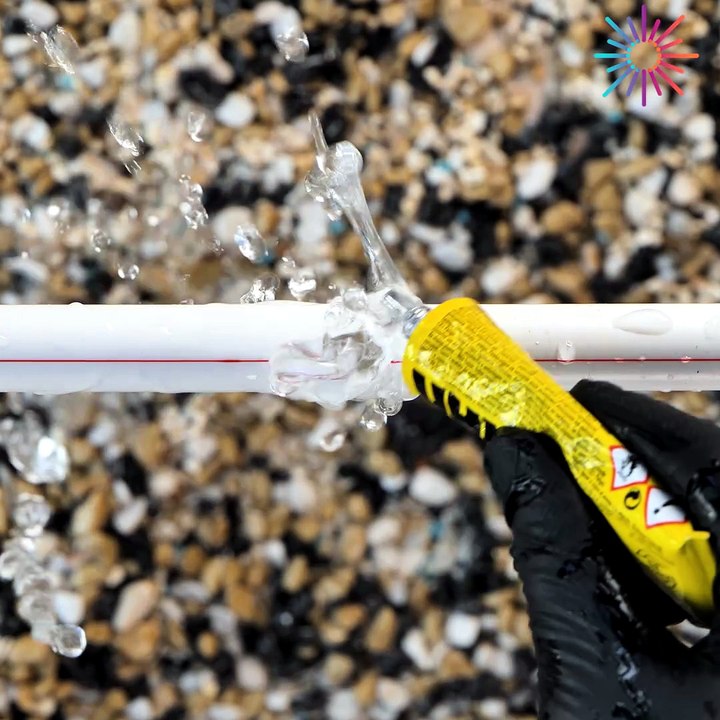 A simple trick to fix a broken plastic pipe! 👌💯