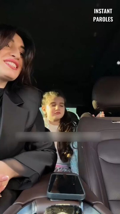Ce père monte dans la voiture puis fait une surprise inattendue à sa fille