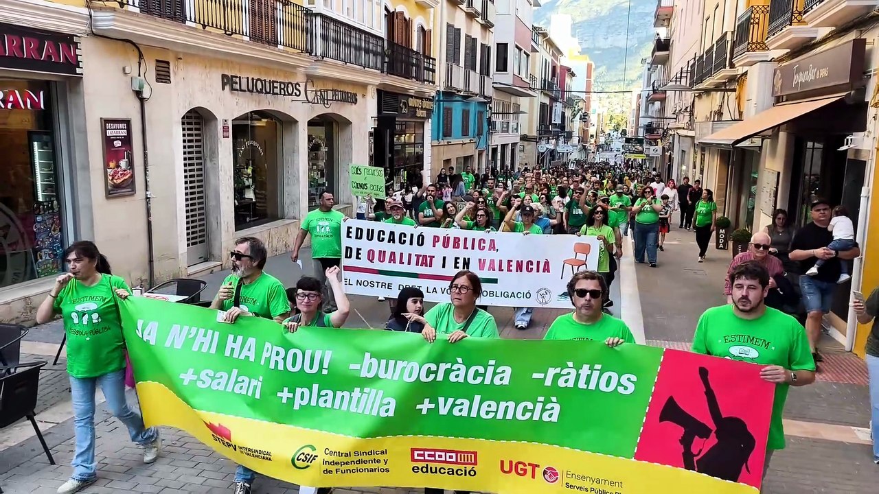 Manifestació comarcal per l'ensenyament públic a Dénia (I)