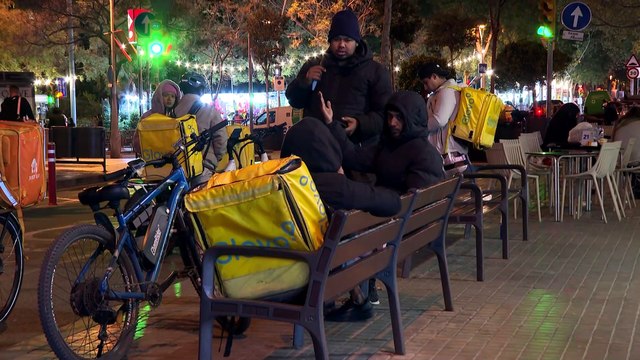 Glovo y los sindicatos pactan un ERE que afectará a 436 repartidores, 300 menos de lo previsto