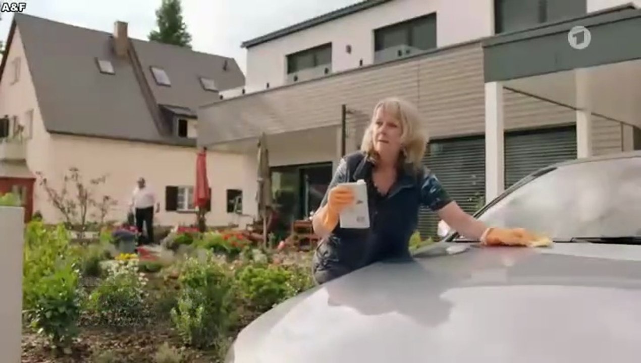 Toni, männlich, Hebamme -07- Eine Klasse für sich