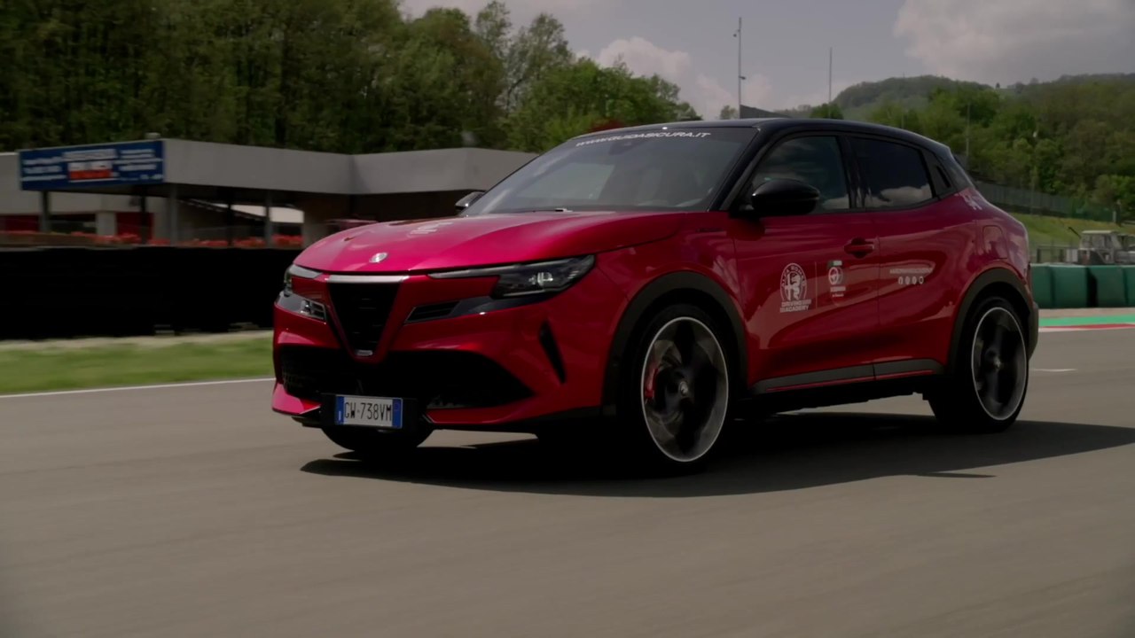 Alfa Romeo Driving Academy - Alfa Romeo und die Scuderia de Adamich gründen gemeinsame Sportfahrschule
